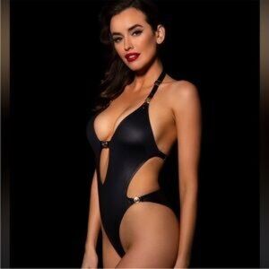 Dakota one piece swimming HB size M